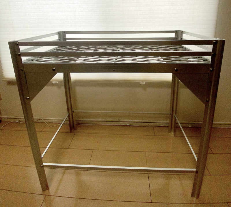 軽量アルミフレームの花台「フラワースタンド／AF型(陽だまり)」購入