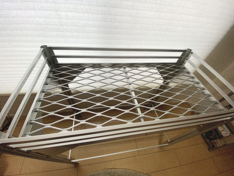 軽量アルミフレームの花台「フラワースタンド／AF型(陽だまり)」購入